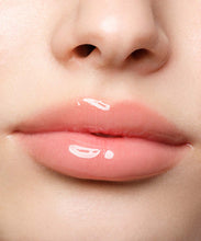 Afbeelding in Gallery-weergave laden, Luscious Lips - #322 - Twinkle Winkle