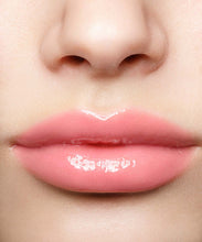 Afbeelding in Gallery-weergave laden, Luscious Lips - #325 - Petal Rebel